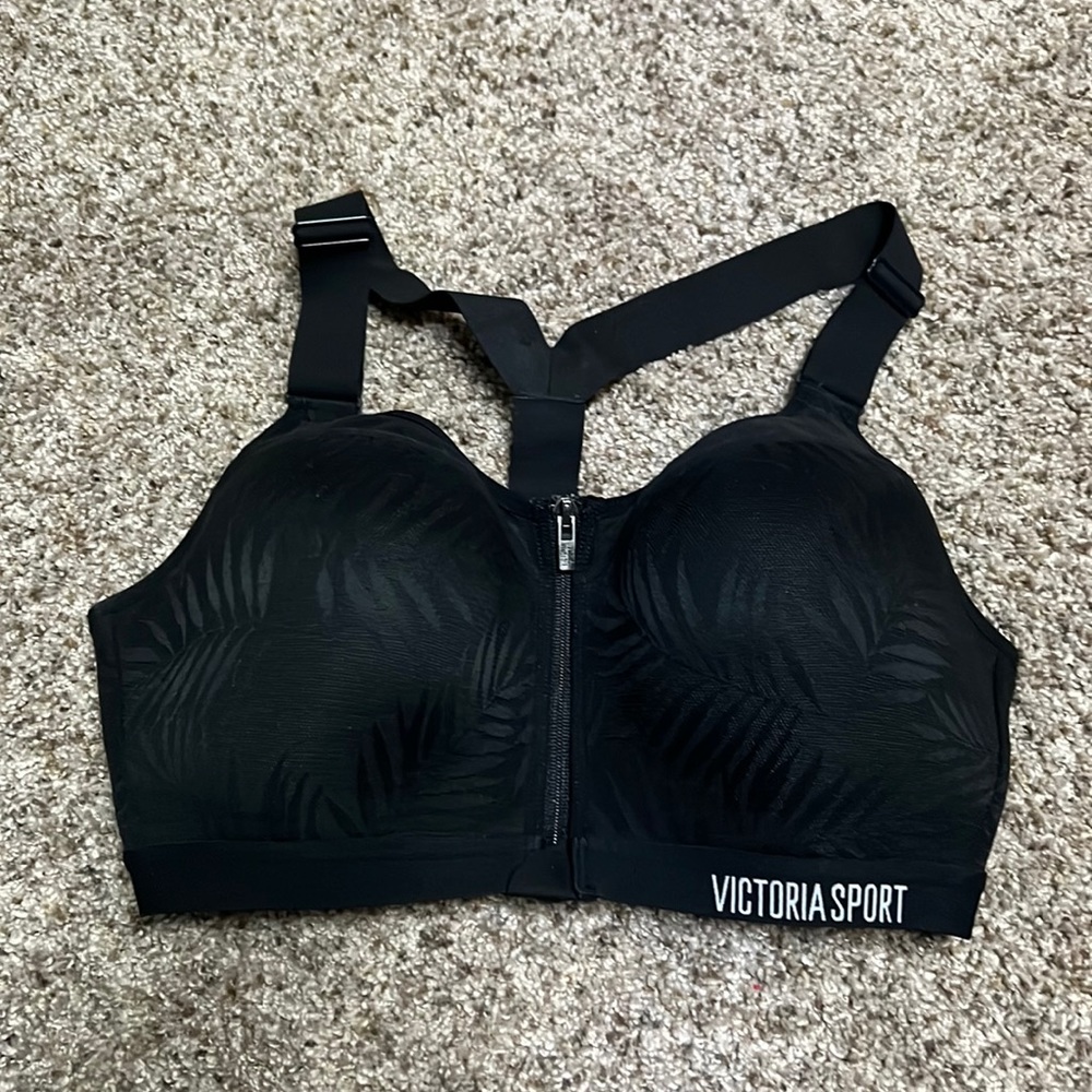 Victoria’s Secret sport bra